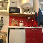 Cozy Nest In Montmartre