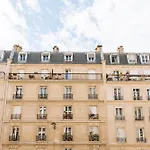 Central & Spacious Apartment For 6
