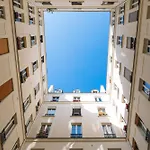 Very Central Studio Apartment For 2 In Paris