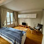 Appartement De 2 Chambres Au Coeur De Paris