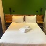 Hotel De La Perdrix Rouge