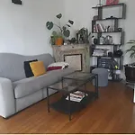 Cozy Apartment In Paris