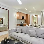 Superb Apartment Center Of Paris By Studio Prestige
