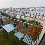 Amazing Eiffel Views Cool Area