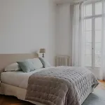Spacious Apartment - 5Br-12P - Trocadero
