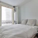Charming Apartment Heart Of Paris