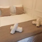 Appartement Elegant Avec Baignoire