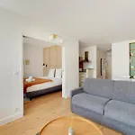 Bel Appartement Design Proche Gare De Lyon, Balcon