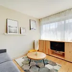 Bel Appartement Design Proche Gare De Lyon, Balcon
