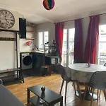 La Casa Du 15E, Tour Eiffel View