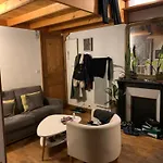 Magnifique Appartement Metro Voltaire