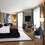 La Réserve Paris Hotel&Spa