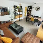Appartement Familial Refait A Neuf Centre Paris 20Eme
