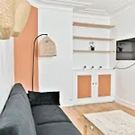 Sejour Dans Le Quartier Batignole Paris 17Eme