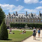 Appartement De Standing - Place Des Vosges - Cozy 2 Pieces - Une Chambre