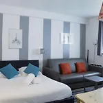 Arc De Triomphe & Trocadero Square - Cityapartmentstay