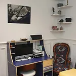 Charmant studio dans immeuble Hausmannien