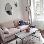 Stunning 1Br Flat Near Bon Marche Rive Gauche
