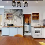 Bluestay 67 - Superbe Appartement A Paris