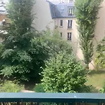 Paris : 50M² Cozy Apartment In City Center