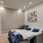 144 Suite Bebesse, Superb APT, 3 BDR, Paris