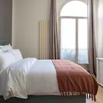 Luxury 4 Bedroom Eiffel Tower View