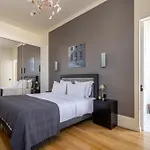 Luxury 4 Bedroom Eiffel Tower View