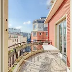 Superbe Chambre Avec Terrasse Dans Un Appartement Partage Dans Le Centre De Paris