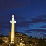 Cocon Moderne A Nation, Paris