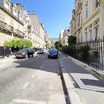 Chic Studio Champs-Elysees