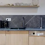 Bluestay 94 - Charmant Appartement A Paris