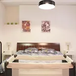 Bright Flat With Terrace