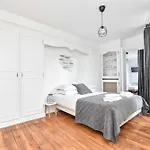Serene Apartment - 2Br - 6P - Menilmontant