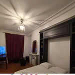 L\'Avenue Montaigne
