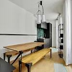 Bluestay 9 - Charmant Appartement A Paris 11