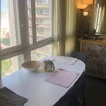 Bright Studio In The Heart Of Paris