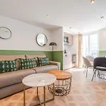 Cosy Flats- Notre Dame