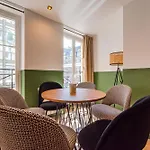 Cosy Flats- Notre Dame