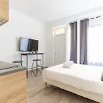 Ballu Place De Clichy Cosy Studio