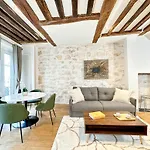 Brand New Apartment In Le Marais