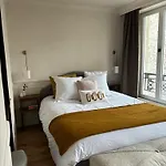 Appartement Parisien De Charme