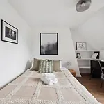 Bnbnook - Elegant 3Br In Central Saint-Germain