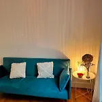 Lovely Renovated 1 Bedroom Apartment In Montmartre