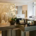 Hotel De Crillon