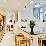 Jardin Des Rosiers Residence