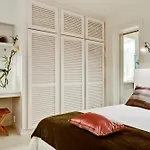 Jardin Des Rosiers Residence