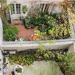 Eiffel Tower & Champ De Mars - 1Br - Cityapartmentstay