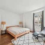 Duplex Avec Billard A Cote De La Tour Eiffel !