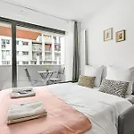 La Felicita - Studio Avec Balcon Paris - Netflix