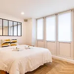 Bel Appartement Parisien